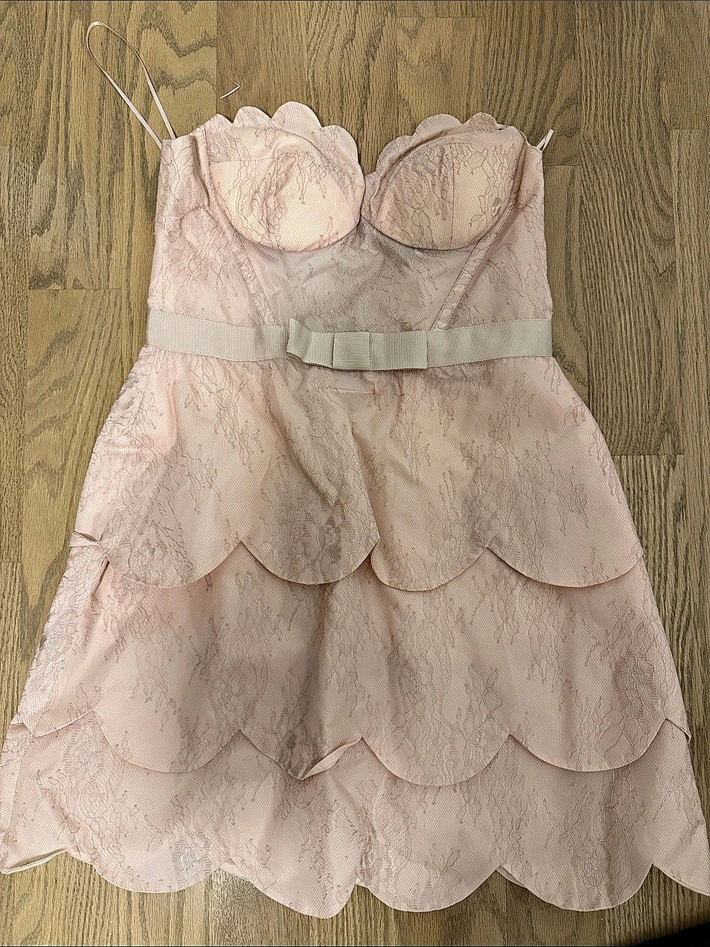ASOS Scalloped Mini Dress in Pink Size Large Like New